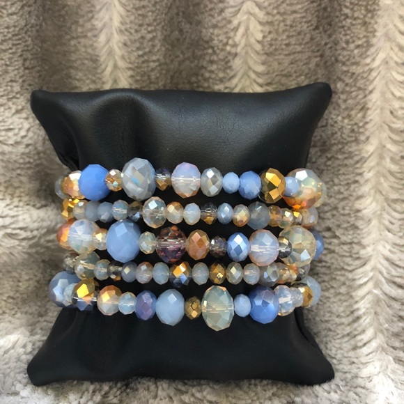 NWOT Set of 5 Bracelets 🧡 - Picture 2 of 3